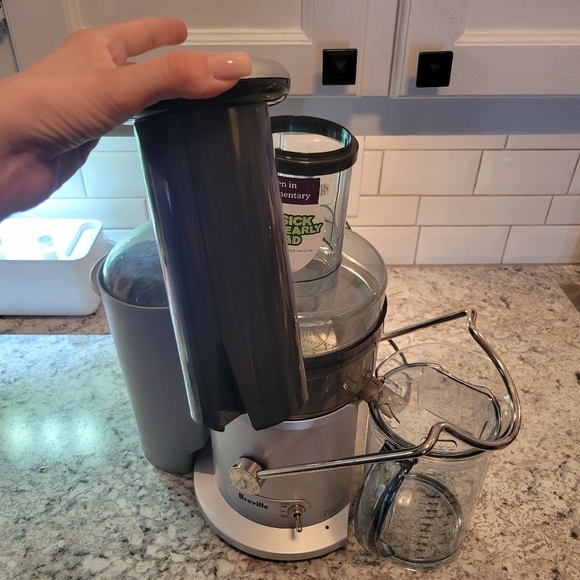Breville centrifugal juicer - Picture 2 of 9